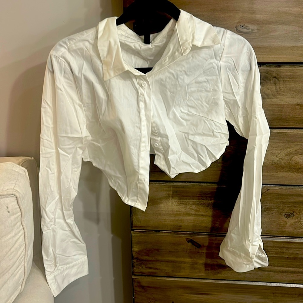 White button down crop top.